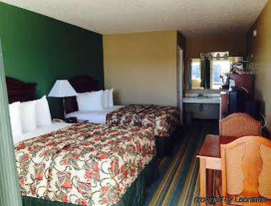 Super 8 By Wyndham Greencastle Exterior foto